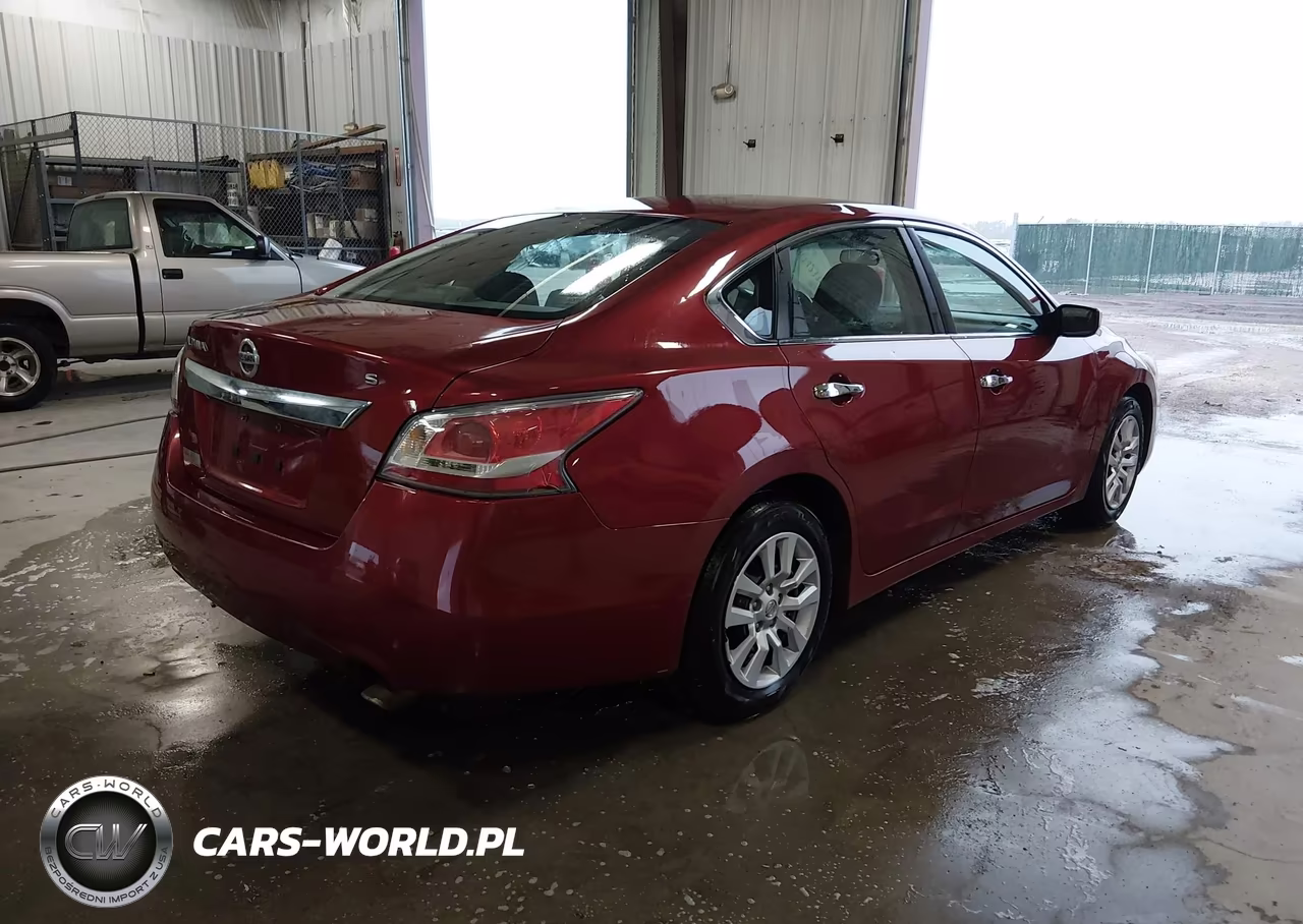 2015 Nissan Altima 2.5 S VIN:1N4AL3AP3FC298551 - 4