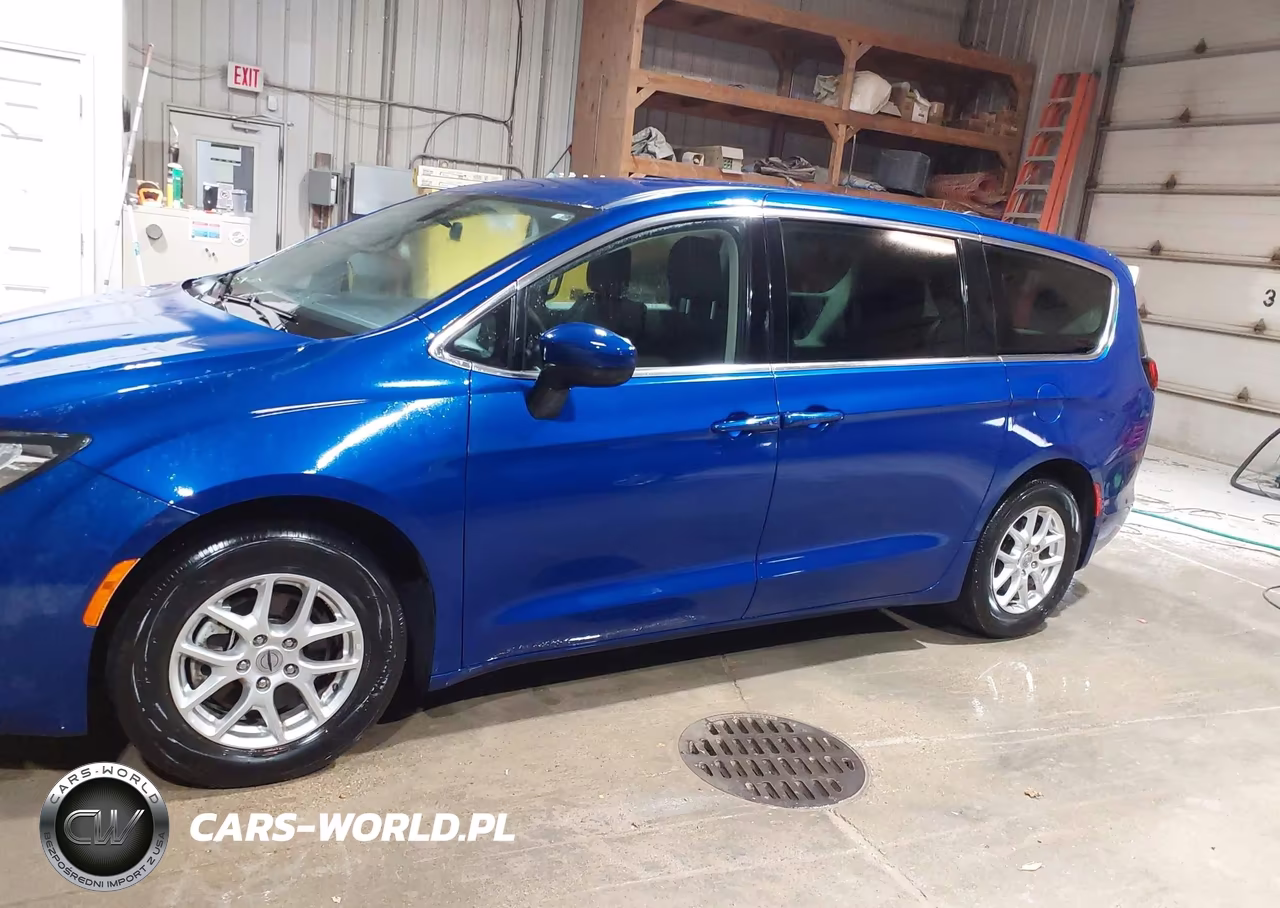 2021 Chrysler Voyager Lx VIN:2C4RC1CG6MR577706 - 17