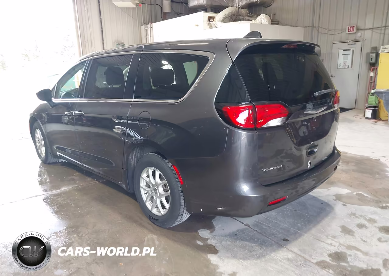 2022 Chrysler Voyager Lx VIN:2C4RC1CG4NR146637 - 3