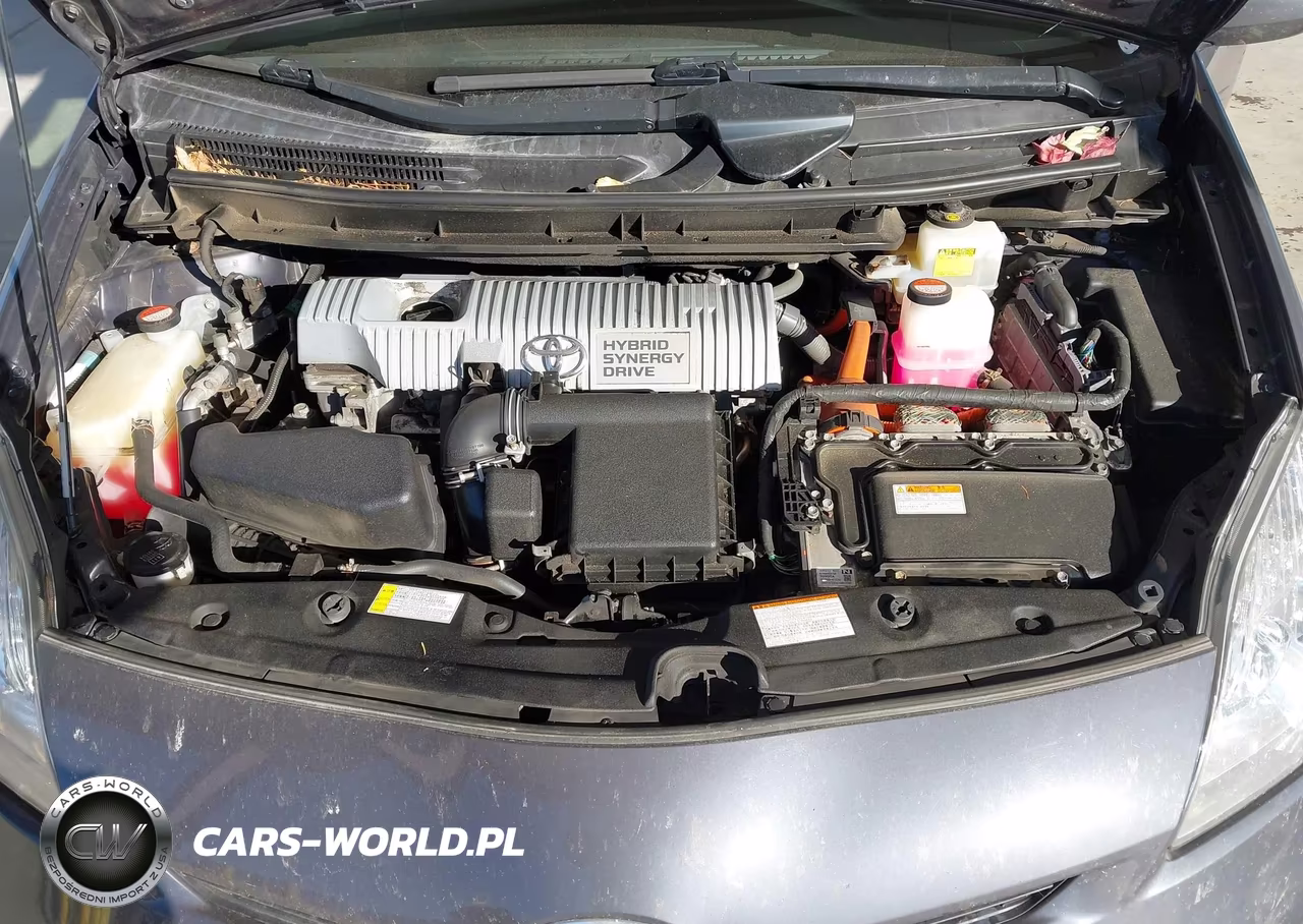 2015 Toyota Prius Two VIN:JTDKN3DU7F0466204 - 10