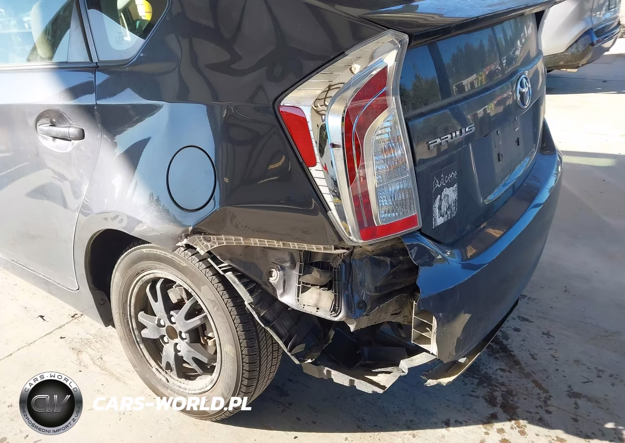 2015 Toyota Prius Two VIN:JTDKN3DU7F0466204 - 6