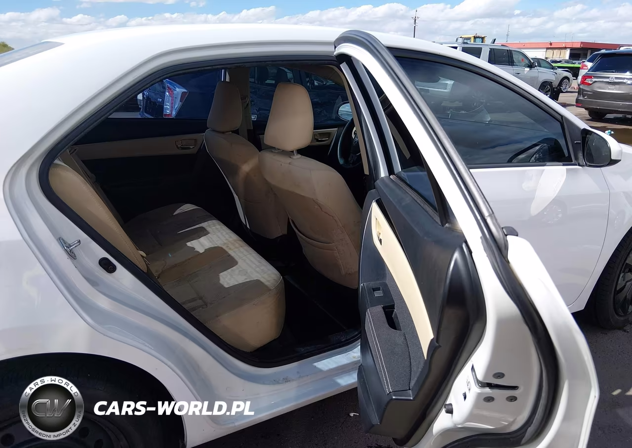 2018 Toyota Corolla Le VIN:2T1BURHE1JC102626 - 8