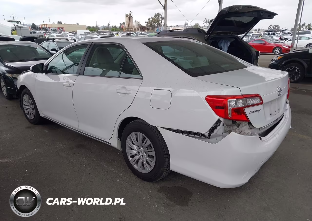 2012 Toyota Camry Le VIN:4T4BF1FK1CR239142 - 3
