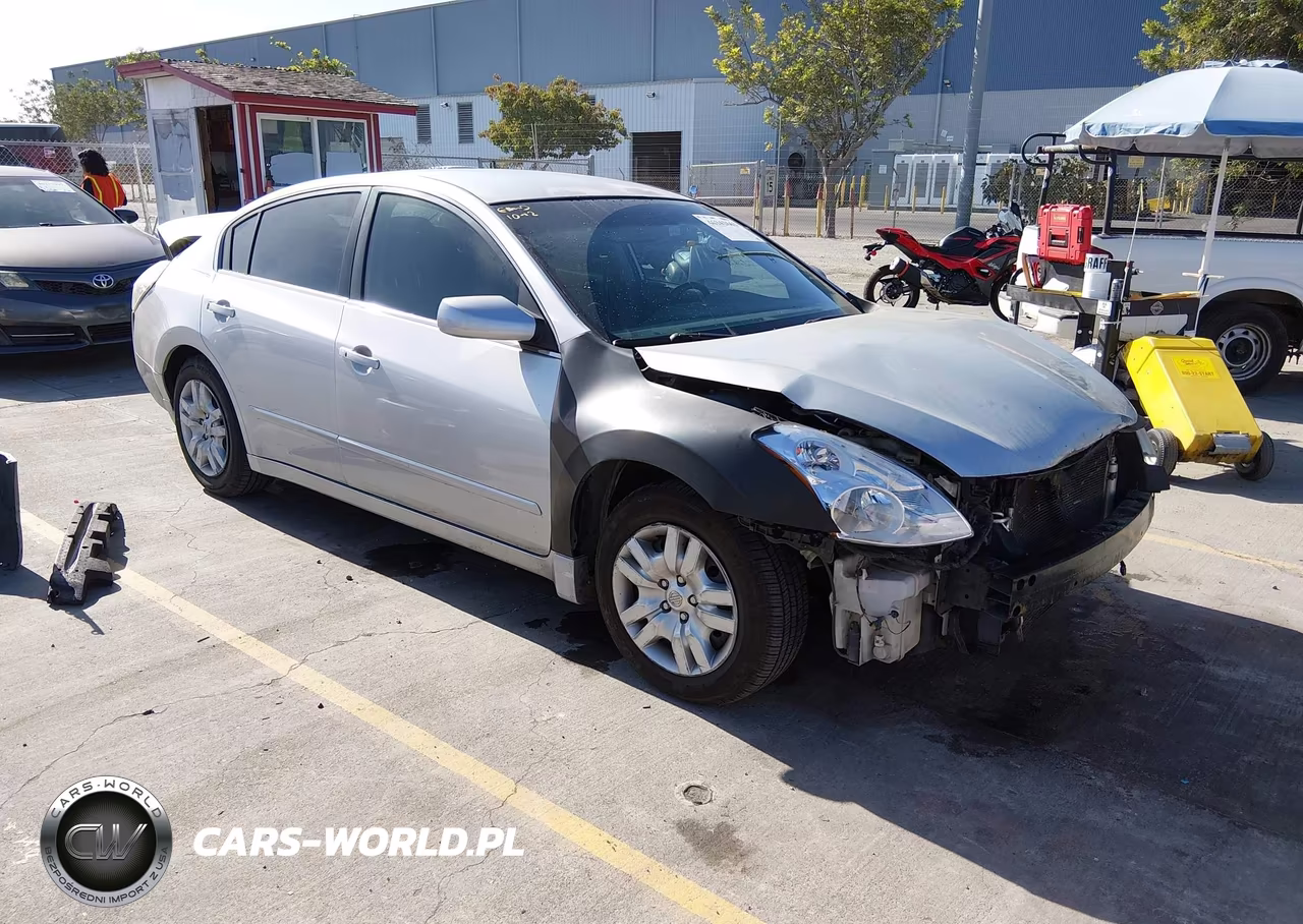 2012 Nissan Altima Base