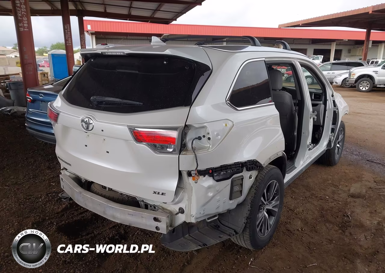 2016 Toyota Highlander Xle V6 VIN:5TDKKRFH4GS157171 - 4
