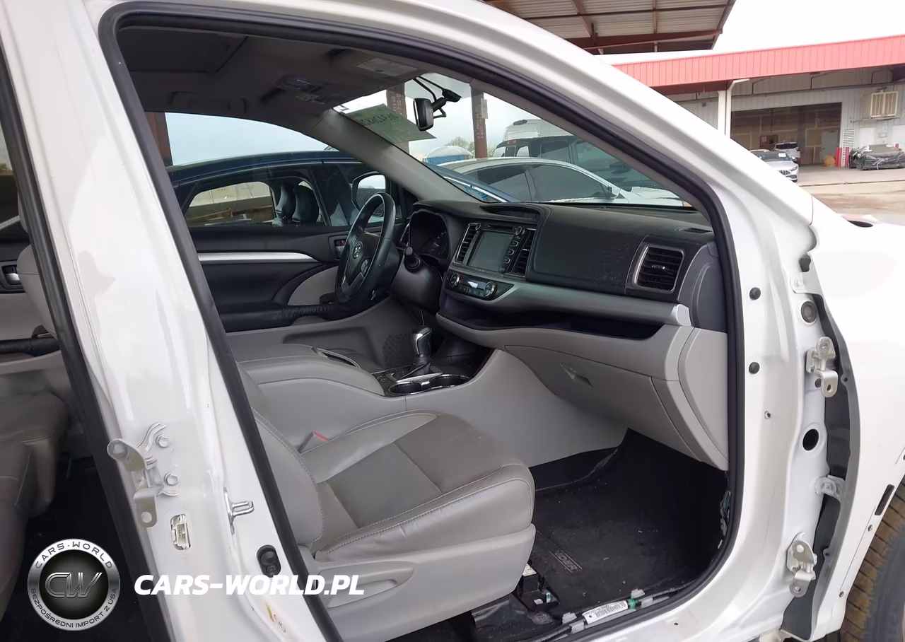2016 Toyota Highlander Xle V6 VIN:5TDKKRFH4GS157171 - 5