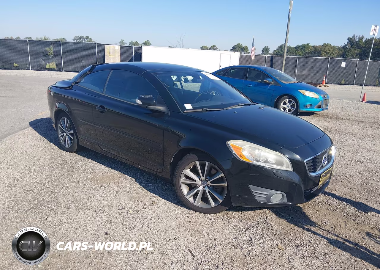 2011 Volvo C70 T5