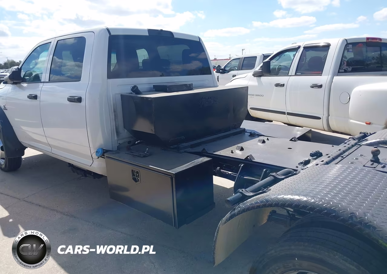 2017 Ram 5500 Chassis Tradesman-Slt-Laramie VIN:3C7WRNFL6HG520051 - 14