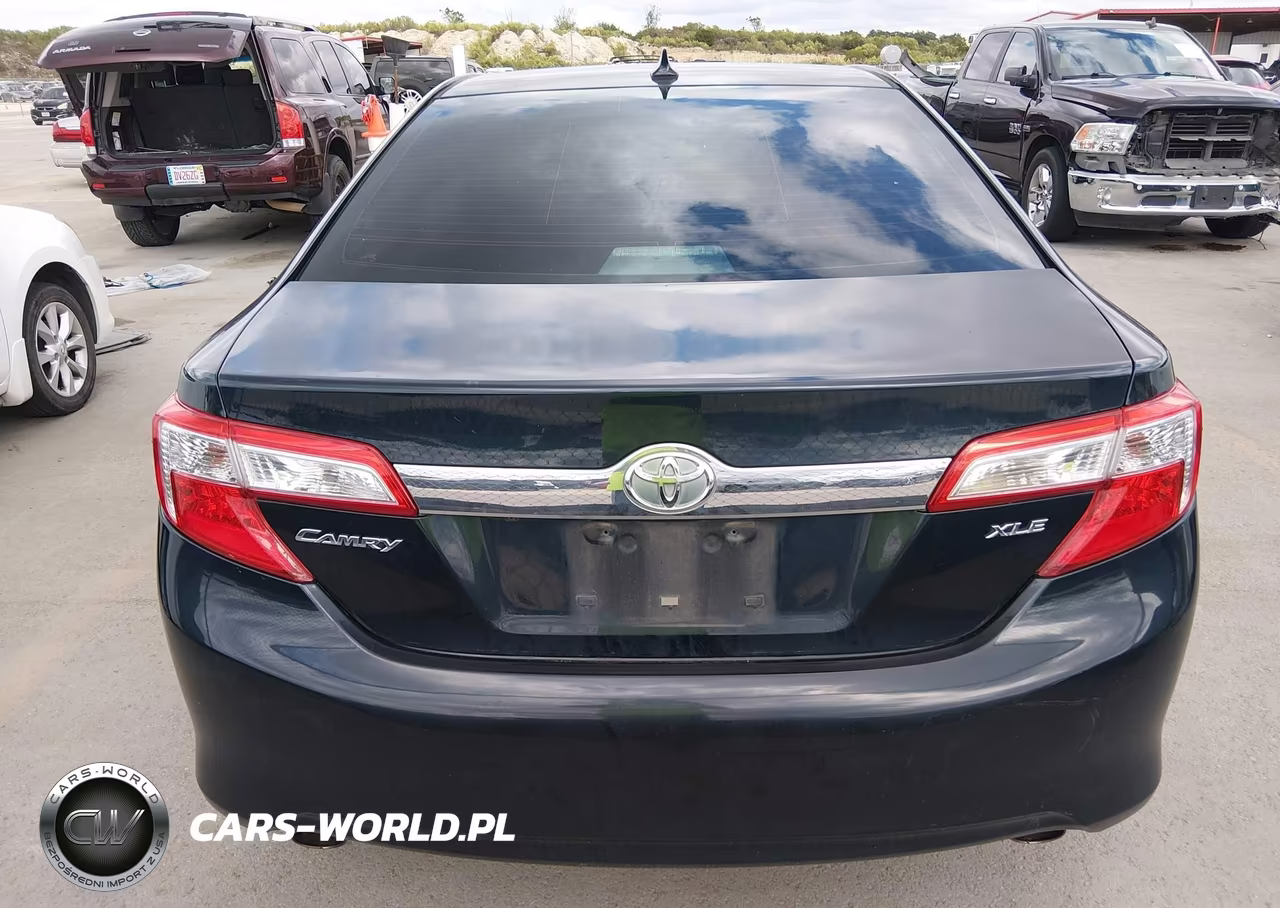 2014 Toyota Camry Xle V6 VIN:4T1BK1FK4EU546362 - 16