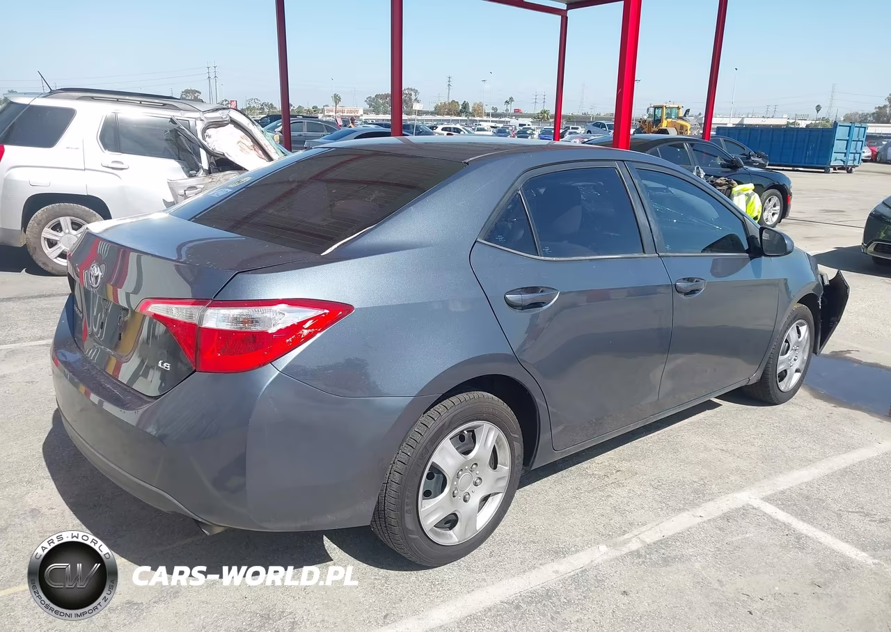 2016 Toyota Corolla Le VIN:2T1BURHE3GC625588 - 4