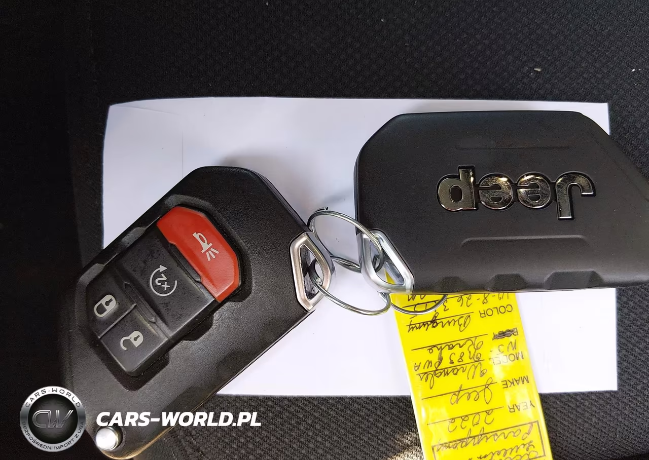 2022 Jeep Wrangler Unlimited Sahara 4X4 VIN:1C4HJXEG1NW120229 - 11