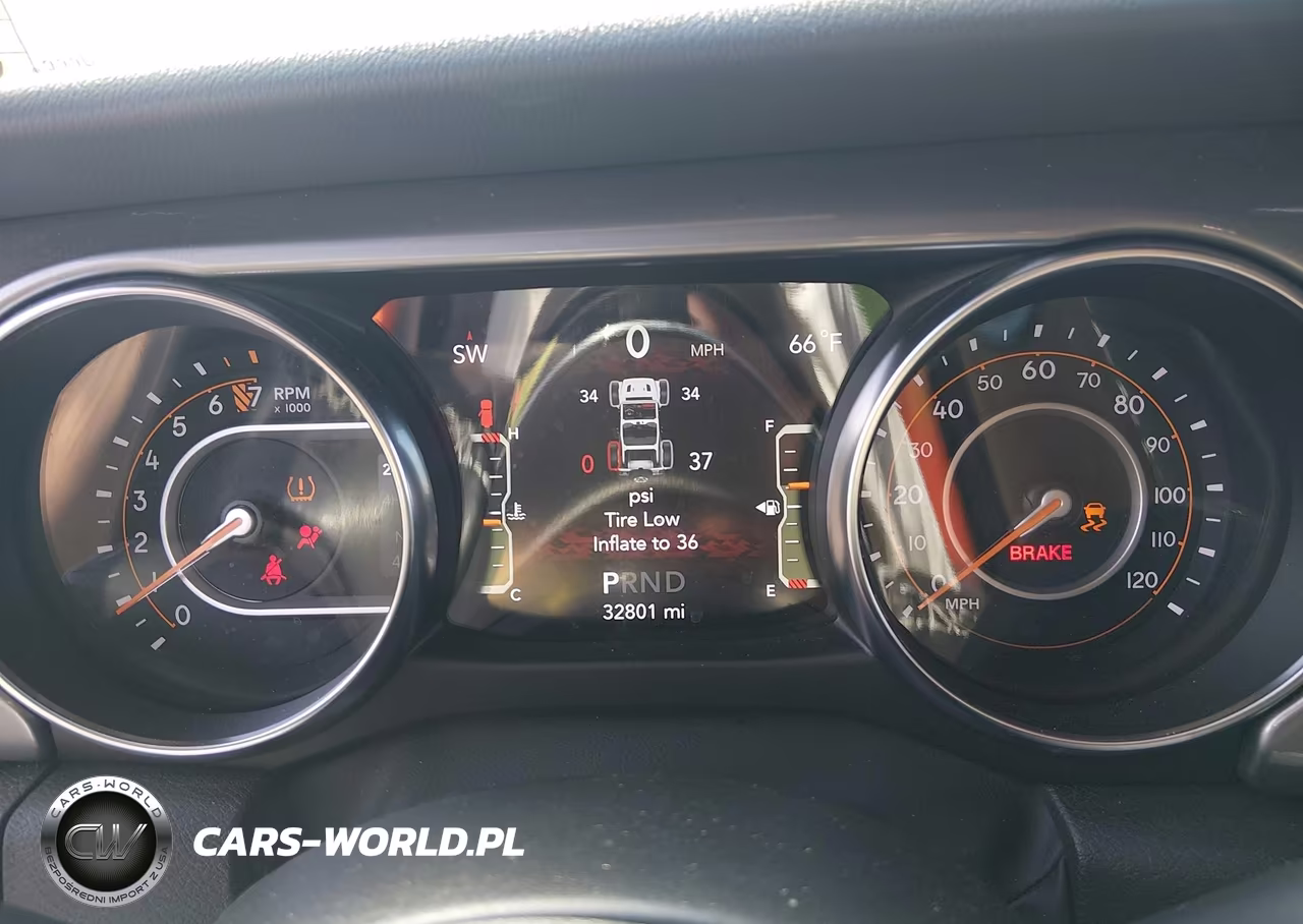 2022 Jeep Wrangler Unlimited Sahara 4X4 VIN:1C4HJXEG1NW120229 - 7