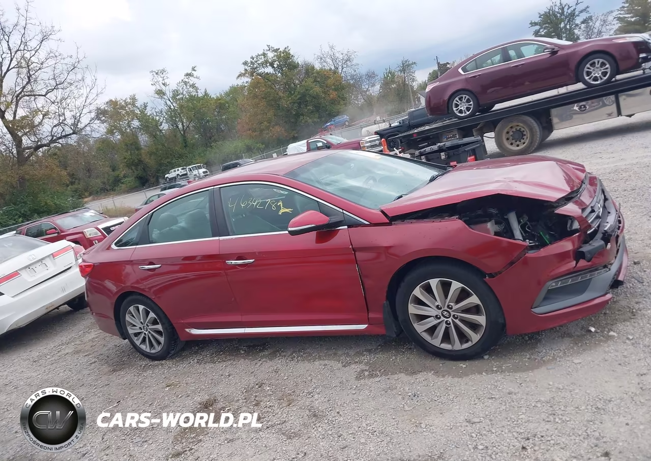 2015 Hyundai Sonata Sport VIN:5NPE34AFXFH197603 - 14
