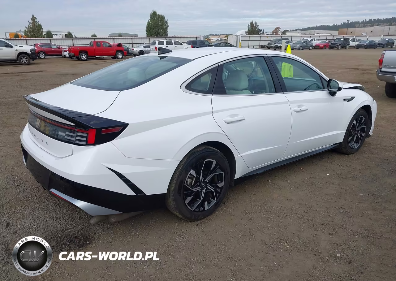 2025 Hyundai Sonata Sel VIN:KMHL64JA3SA489397 - 4