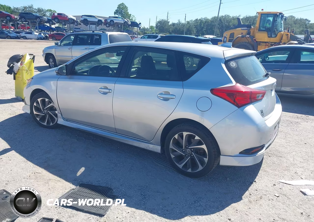 2018 Toyota Corolla Im VIN:JTNKARJE3JJ556539 - 3