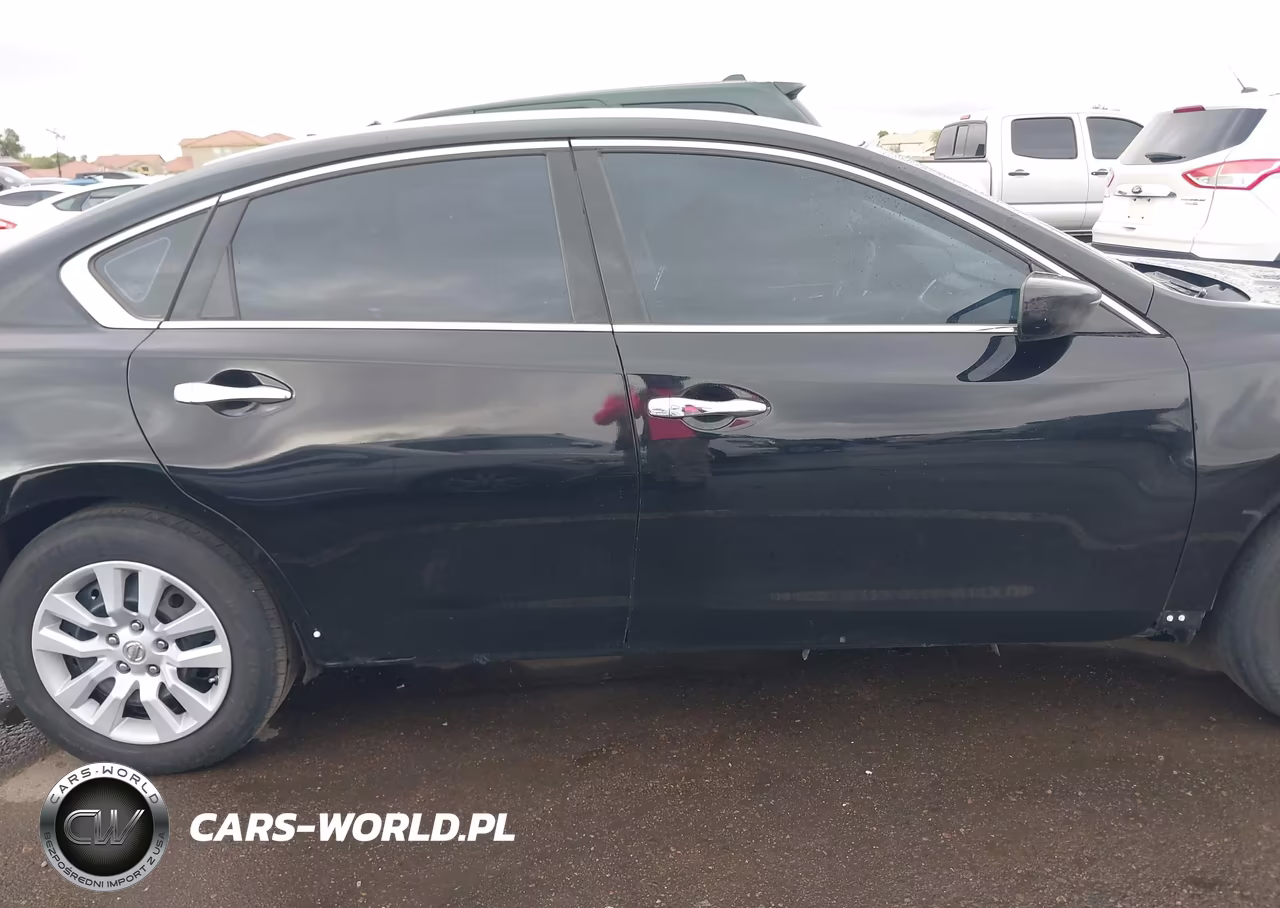 2017 Nissan Altima 2.5 S VIN:1N4AL3AP0HN337393 - 13