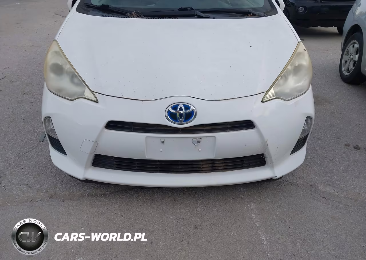2012 Toyota Prius C Three VIN:JTDKDTB39C1510495 - 6