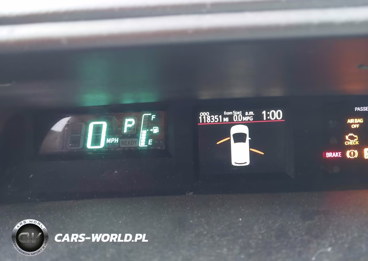 2012 Toyota Prius C Three VIN:JTDKDTB39C1510495 - 7