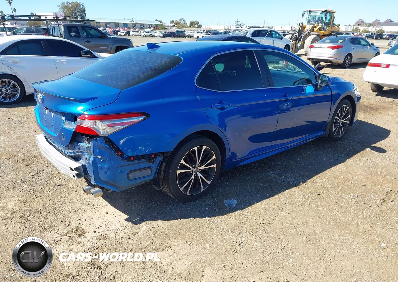 2019 Toyota Camry Se VIN:4T1B11HK1KU208106 - 4