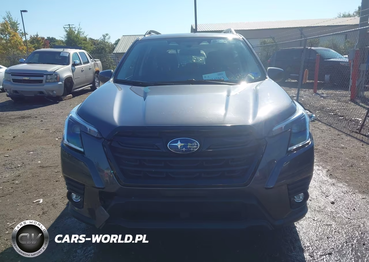 2024 Subaru Forester Premium VIN:JF2SKADC0RH467691 - 13