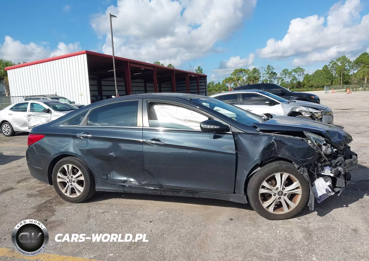 2011 Hyundai Sonata Limited VIN:5NPEC4AC0BH260031 - 14