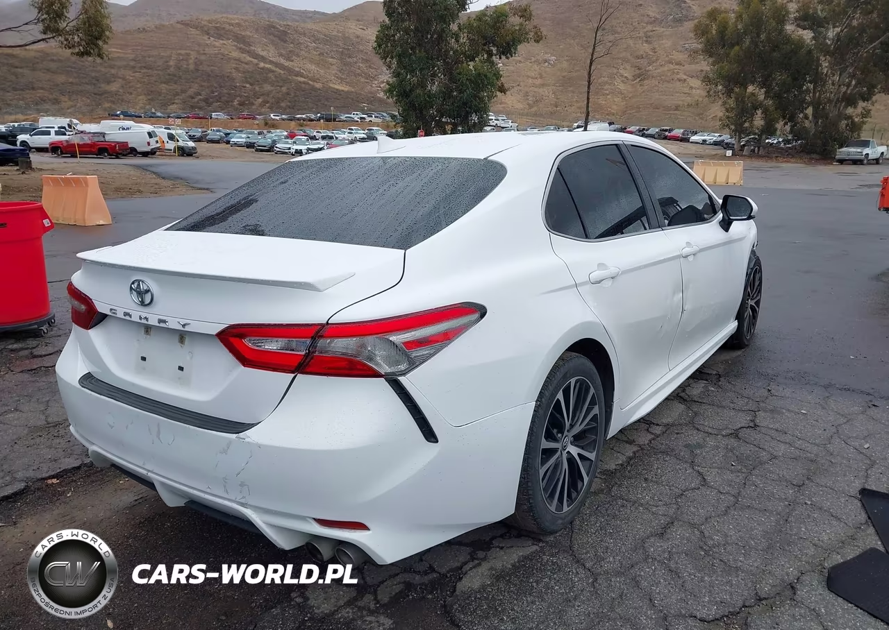 2019 Toyota Camry Se VIN:4T1B11HK2KU219762 - 4