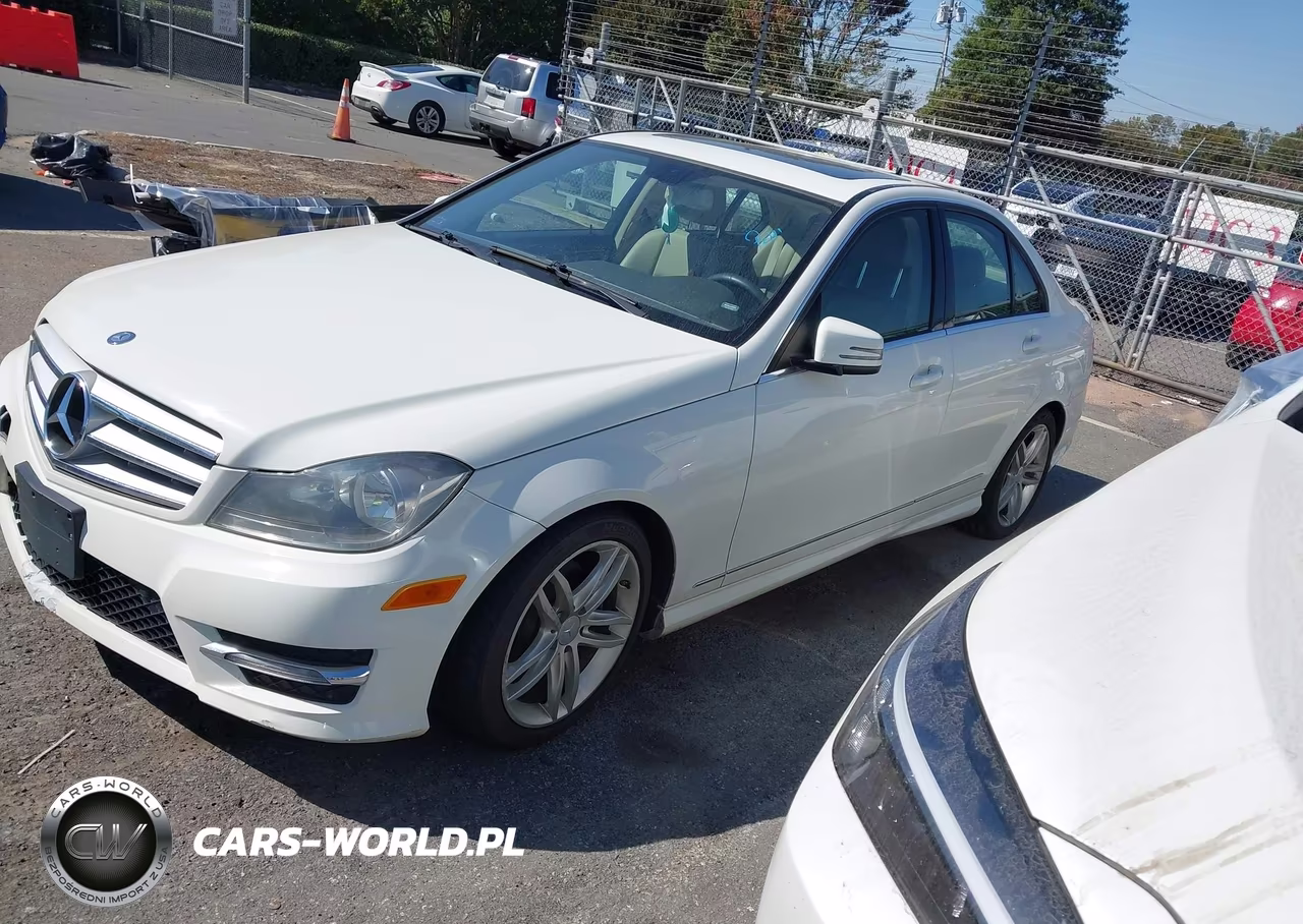 2012 Mercedes-Benz C 300 Luxury 4Matic-Sport 4Matic VIN:WDDGF8BB3CA618086 - 2