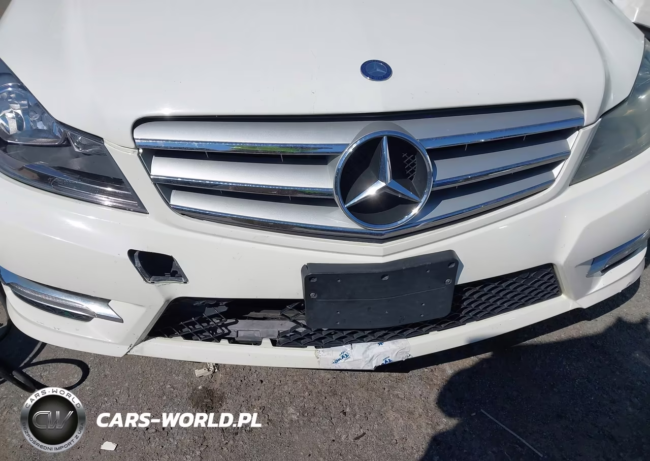 2012 Mercedes-Benz C 300 Luxury 4Matic-Sport 4Matic VIN:WDDGF8BB3CA618086 - 6