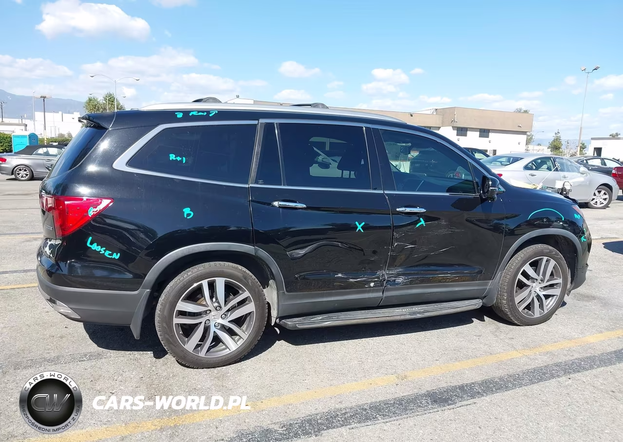 2016 Honda Pilot Touring VIN:5FNYF5H95GB041561 - 13