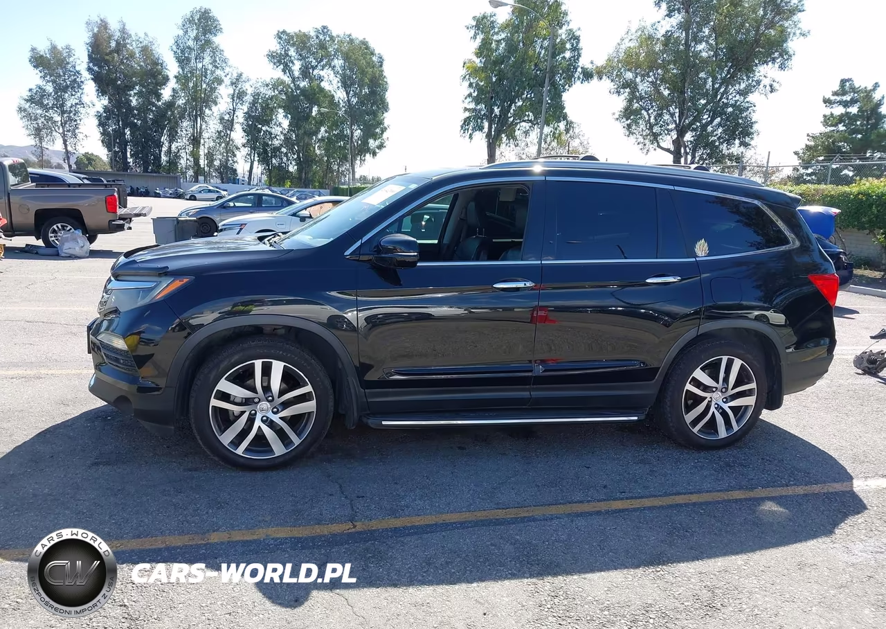 2016 Honda Pilot Touring VIN:5FNYF5H95GB041561 - 14