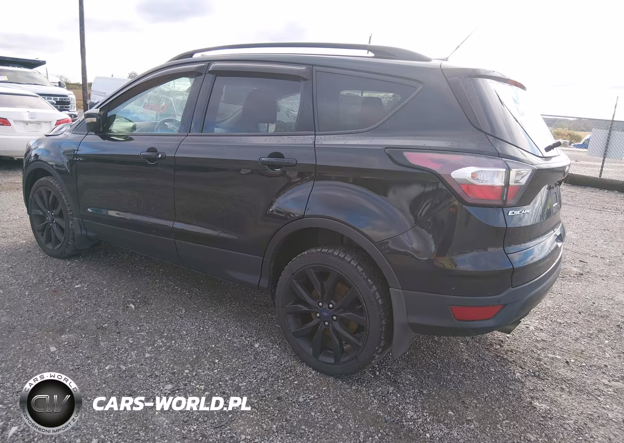 2017 Ford Escape Titanium VIN:1FMCU9J9XHUA57292 - 3