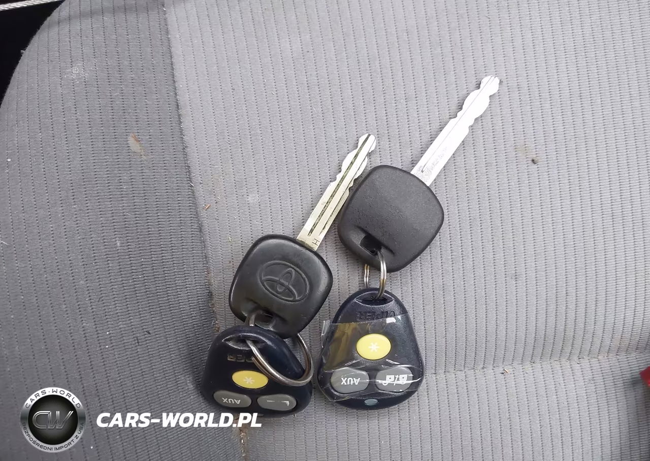 2014 Toyota Corolla L VIN:5YFBURHE1EP071870 - 11