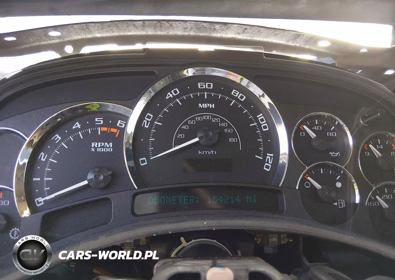2005 Cadillac Escalade Standard VIN:1GYEC63T55R127233 - 7