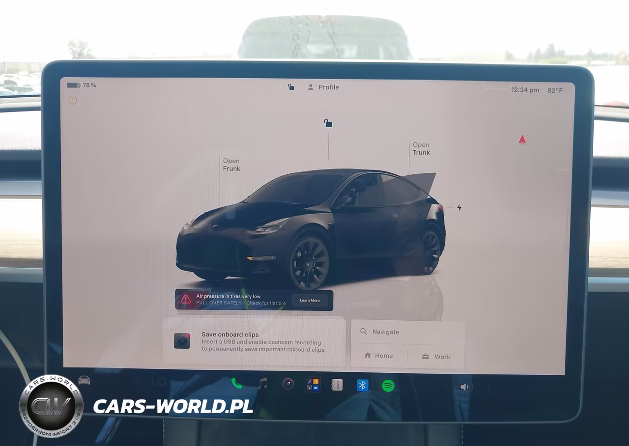 2023 Tesla Model Y VIN:7SAYGDEE1PF814327 - 18