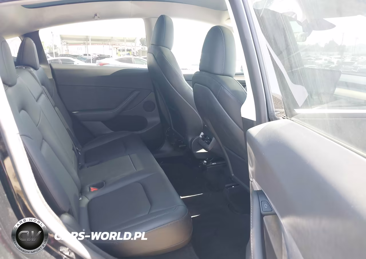2023 Tesla Model Y VIN:7SAYGDEE1PF814327 - 8