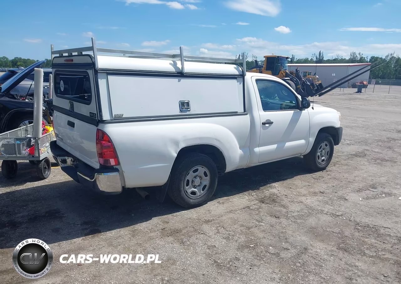 2014 Toyota Tacoma VIN:5TFNX4CN9EX039457 - 4