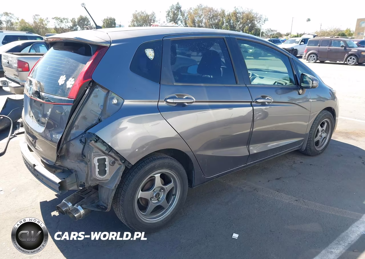 2017 Honda Fit Lx VIN:3HGGK5G59HM714128 - 4