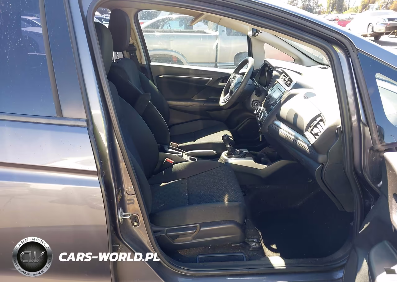 2017 Honda Fit Lx VIN:3HGGK5G59HM714128 - 5