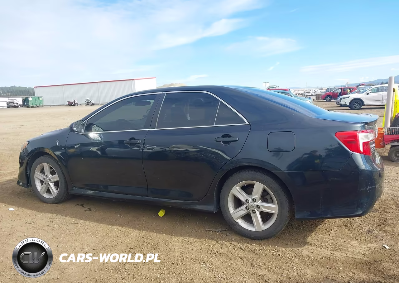 2014 Toyota Camry Se VIN:4T1BF1FK5EU302160 - 14