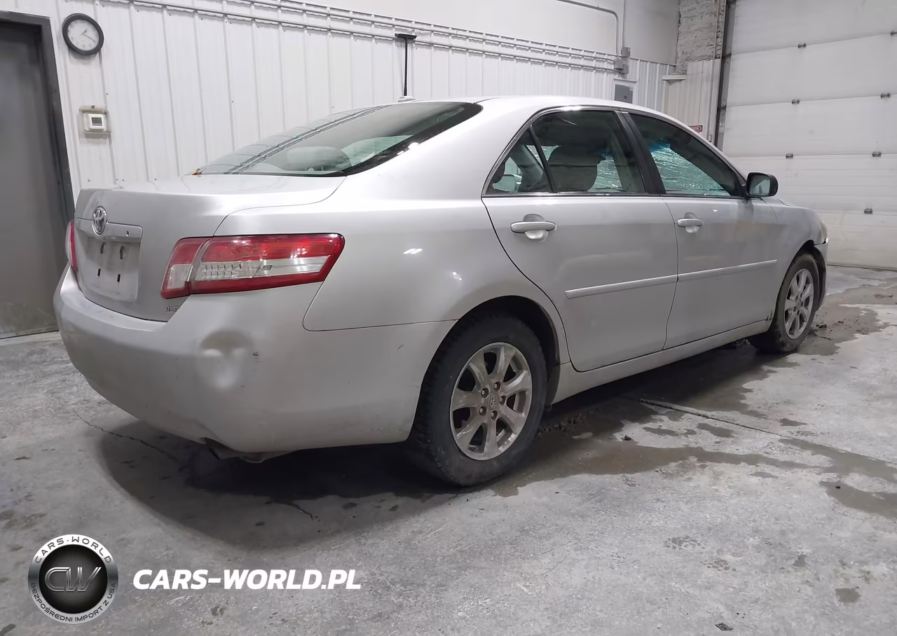 2010 Toyota Camry Le VIN:4T1BF3EK6AU106977 - 4
