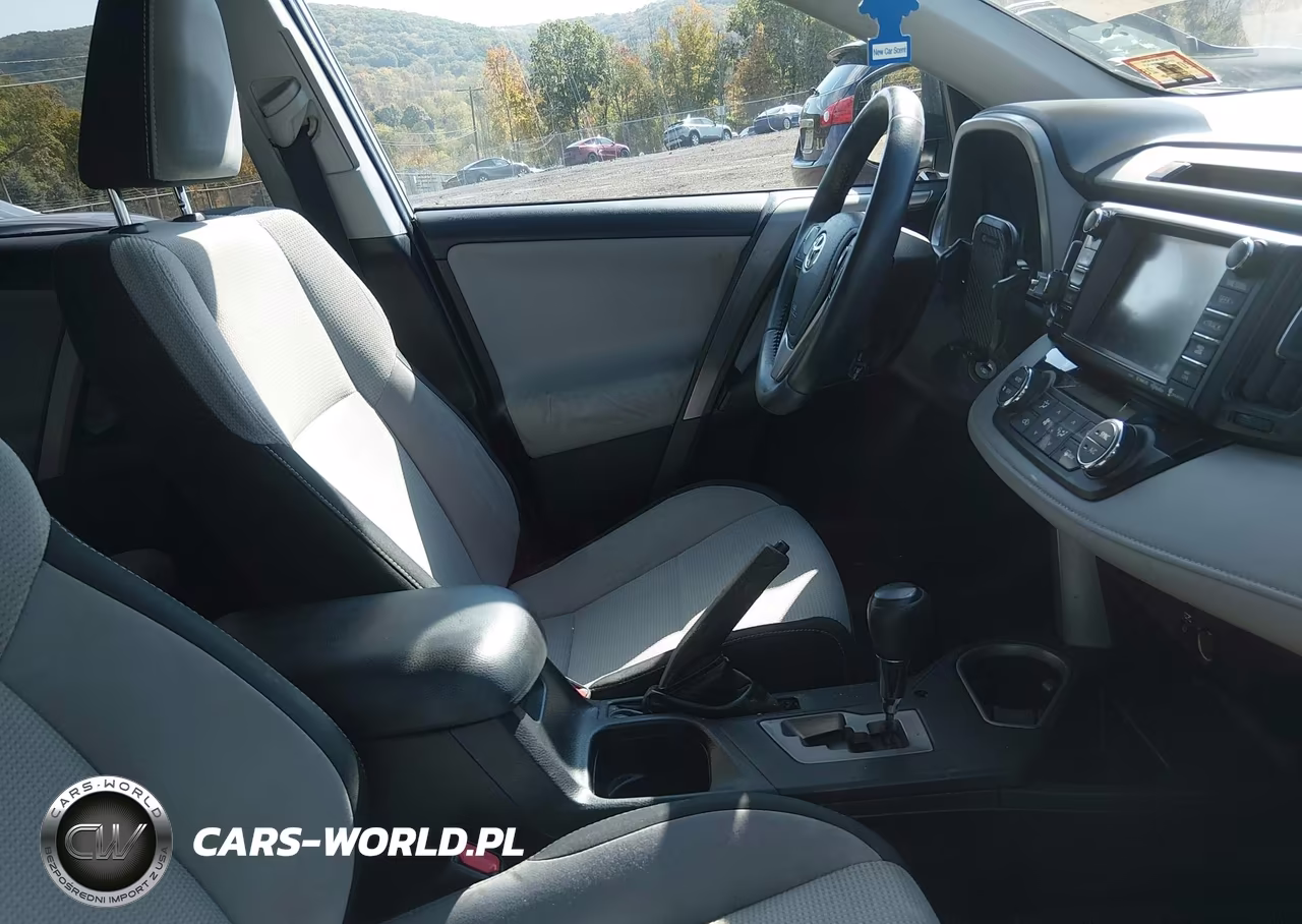 2017 Toyota Rav4 Xle VIN:2T3RFREV1HW550667 - 5