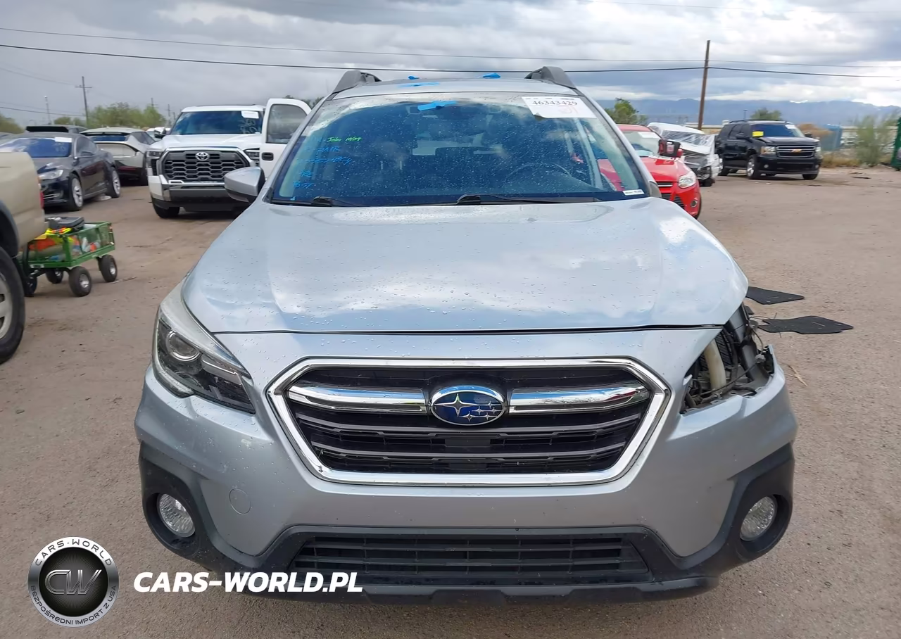 2018 Subaru Outback 3.6R Limited VIN:4S4BSENC1J3350476 - 13