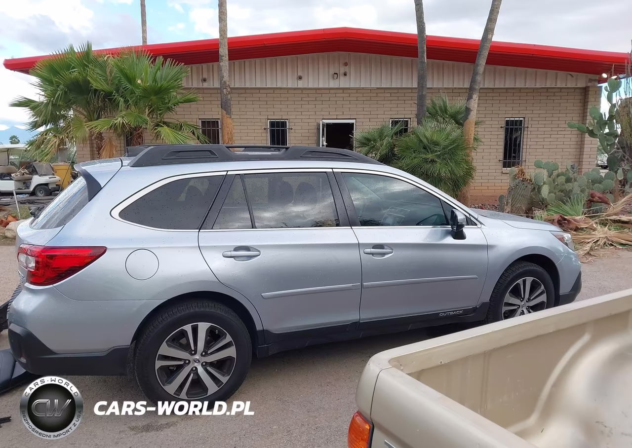 2018 Subaru Outback 3.6R Limited VIN:4S4BSENC1J3350476 - 14