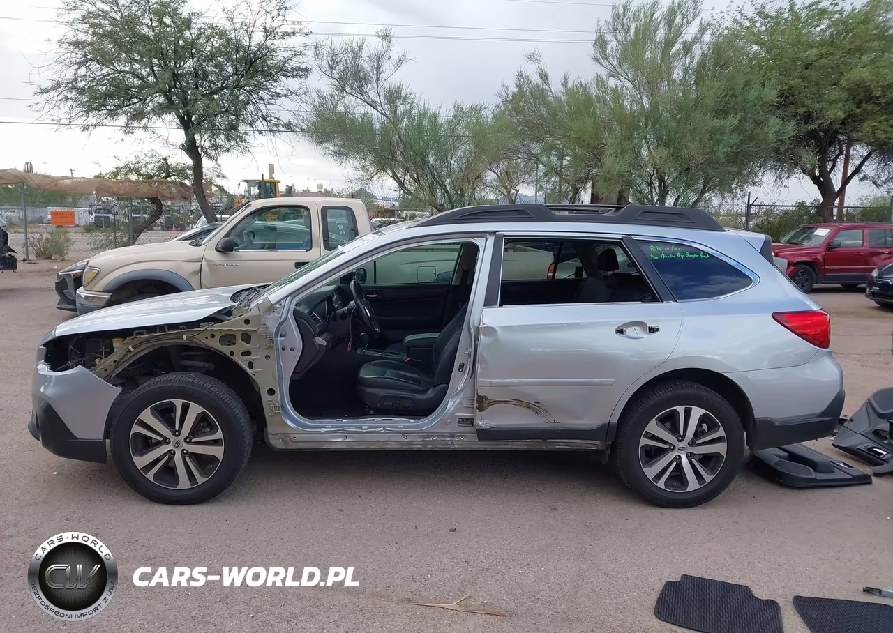 2018 Subaru Outback 3.6R Limited VIN:4S4BSENC1J3350476 - 15