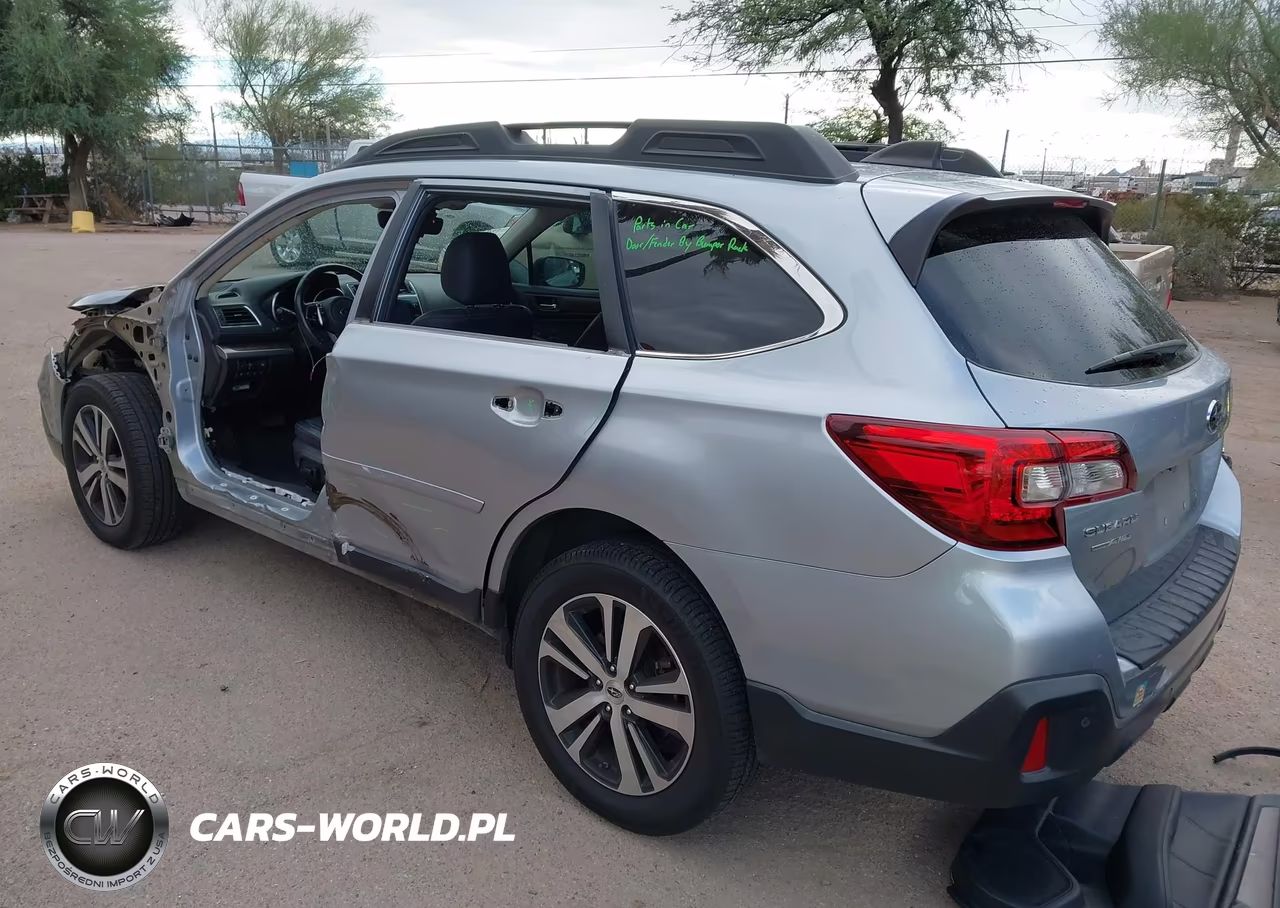 2018 Subaru Outback 3.6R Limited VIN:4S4BSENC1J3350476 - 3