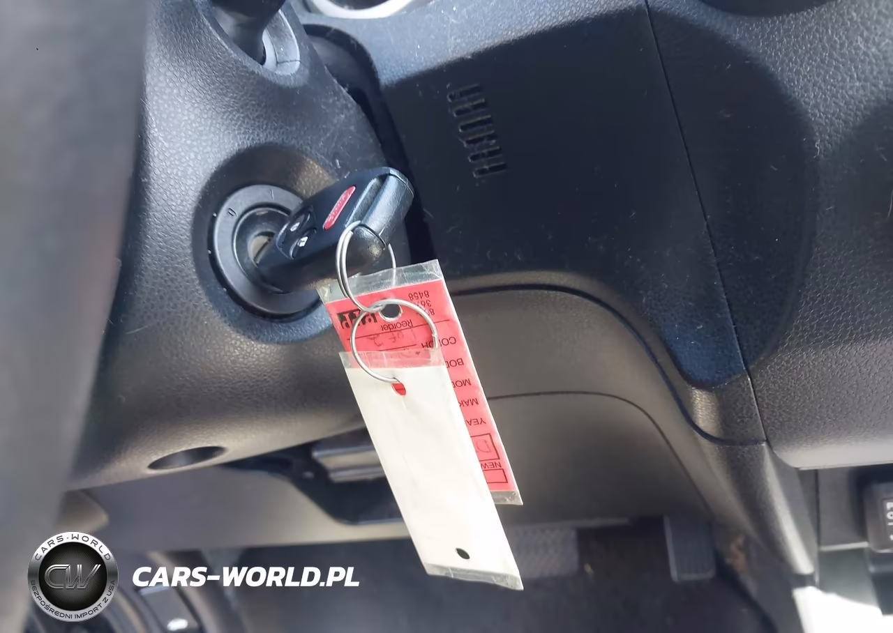 2012 Honda Fit VIN:JHMGE8H31CS008063 - 11