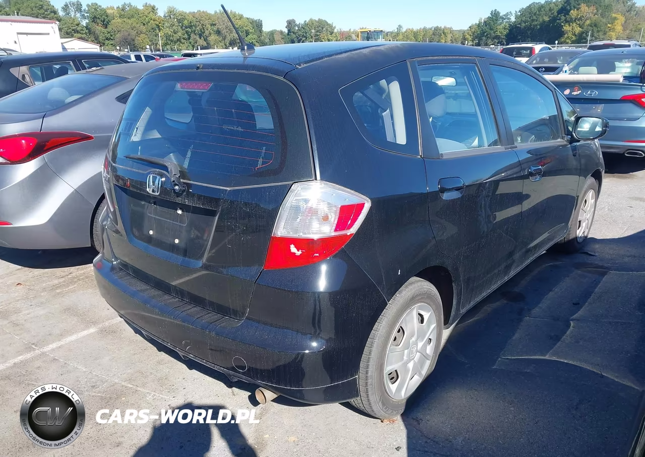 2012 Honda Fit VIN:JHMGE8H31CS008063 - 4