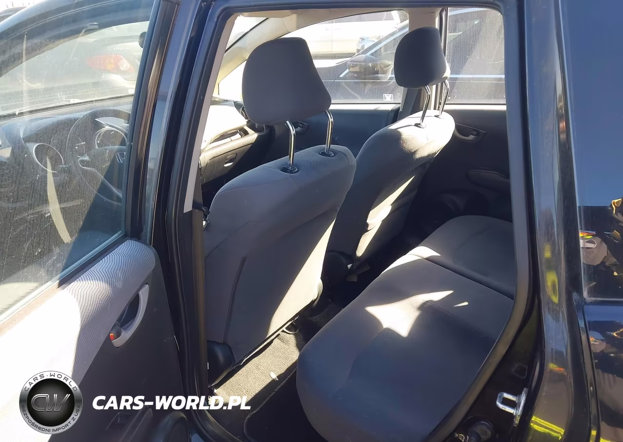 2012 Honda Fit VIN:JHMGE8H31CS008063 - 8