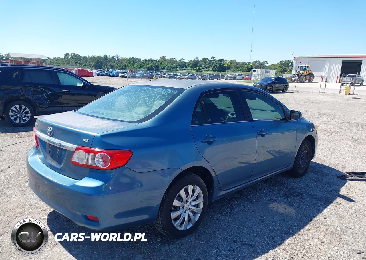 2013 Toyota Corolla Le VIN:5YFBU4EE3DP142010 - 4