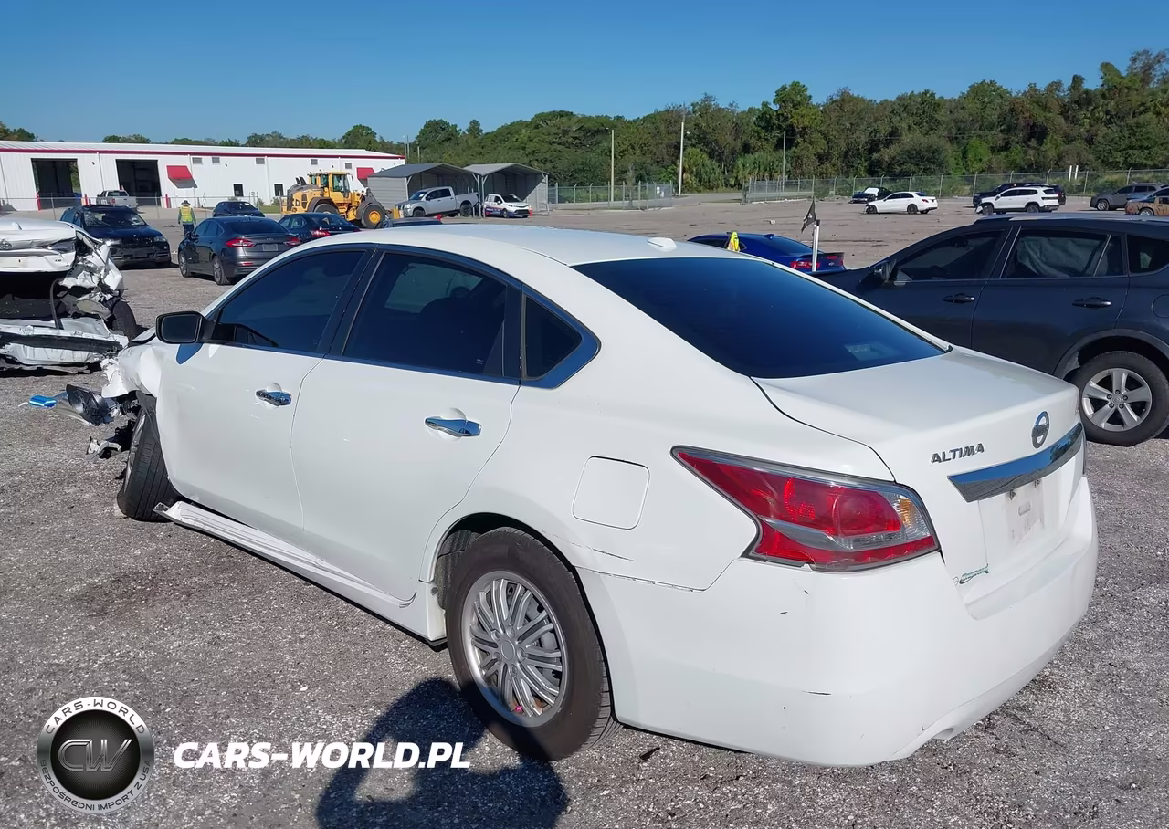 2015 Nissan Altima 2.5 S VIN:1N4AL3AP7FC264354 - 3